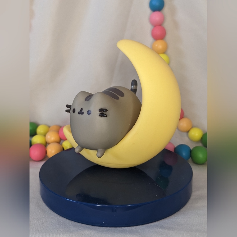 Over the Moon - Pusheen Box Exclusive Vinyl Toy